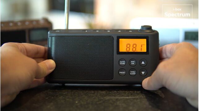 iBox Spectrum FM Portable Radio Black - Image 3
